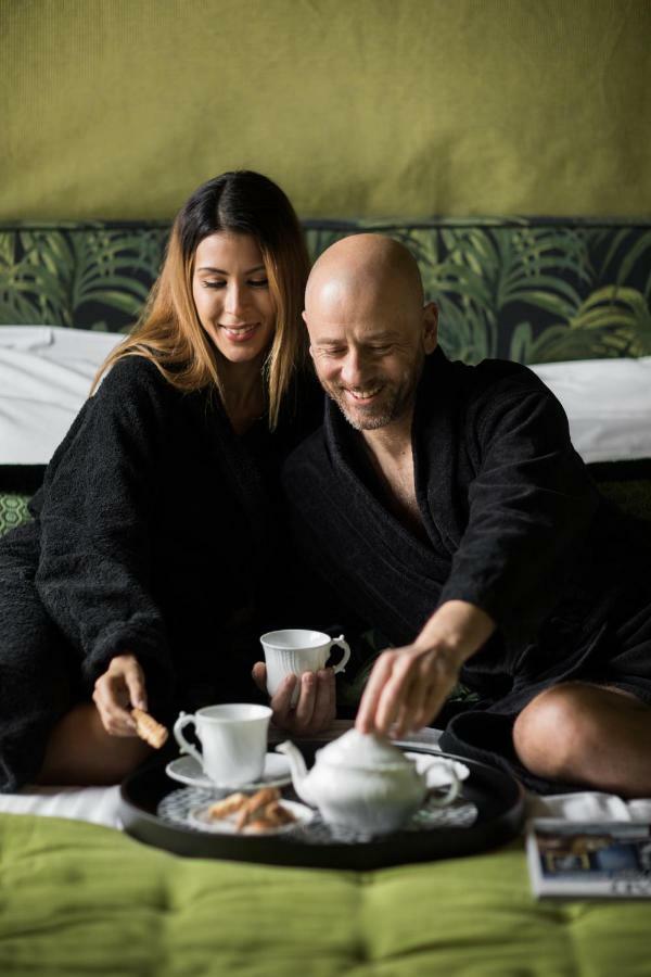 Velona'S Jungle Luxury Suites Firenze Eksteriør bilde